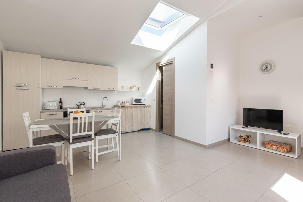 Malù Holiday Apartment Palermo Bagian luar foto