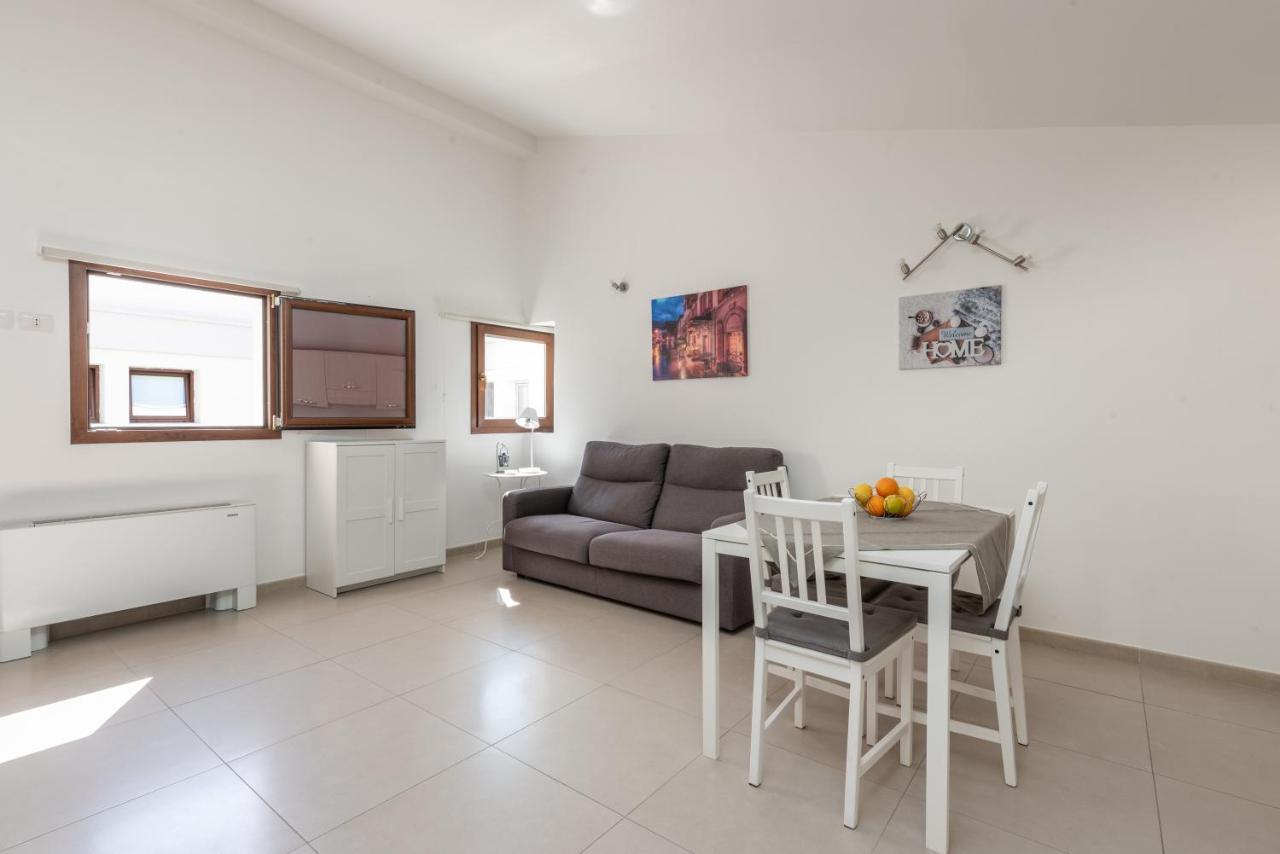 Malù Holiday Apartment Palermo Bagian luar foto